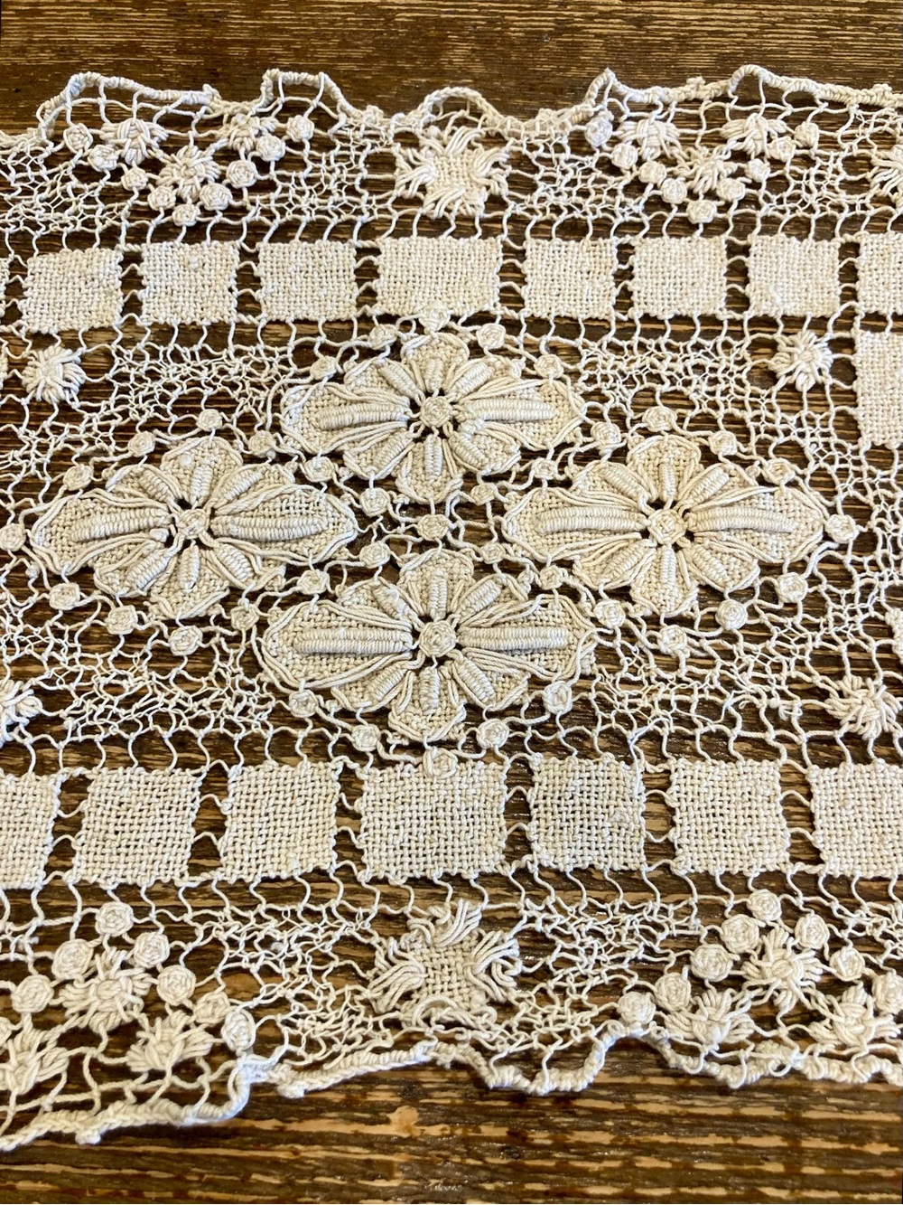 Small Rectangle Doily Table Accent in Cream Flower Design Crochet - Picture 7 of 13